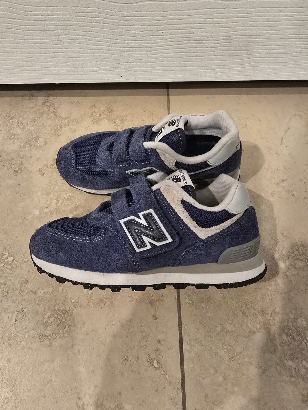 New Balance Kids' Navy Blue Classic 574 Velcro Sneakers Sz 11